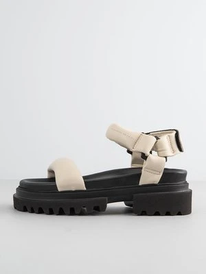 Sandały na platformie AllSaints