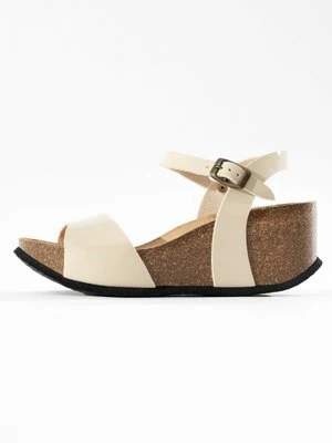 Sandały na platformie BAYTON