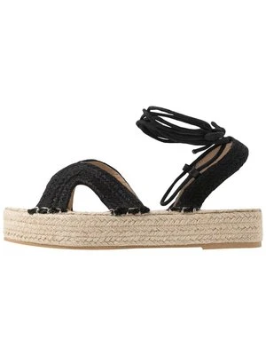 Sandały na platformie BEBO