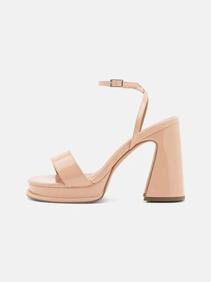 Sandały na platformie Call it Spring