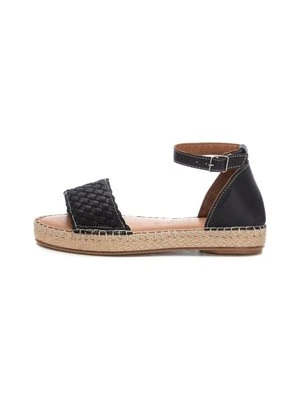 Sandały na platformie Carmela