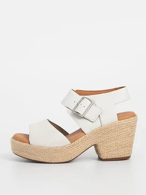 Sandały na platformie Clarks