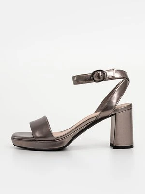 Sandały na platformie Clarks