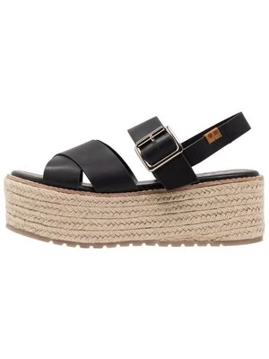 Sandały na platformie Coolway