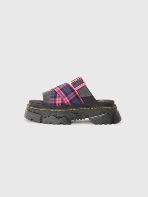 Sandały na platformie Dr. Martens