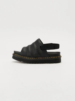 Sandały na platformie Dr. Martens czarny