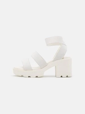 Sandały na platformie Even&Odd Wide Fit