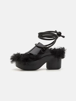 Sandały na platformie FitFlop