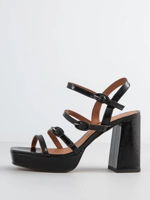 Sandały na platformie Jonak