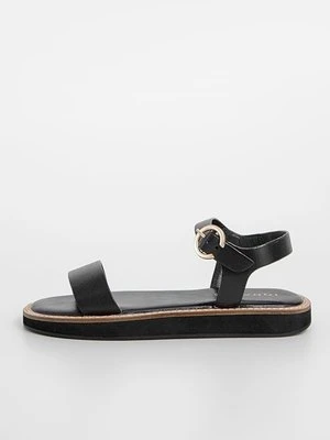 Sandały na platformie Jonak