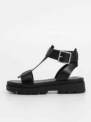 Sandały na platformie Jonak