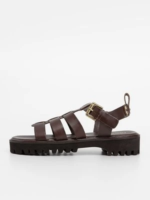 Sandały na platformie Jonak