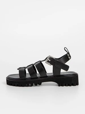 Sandały na platformie Jonak