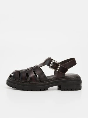 Sandały na platformie Jonak