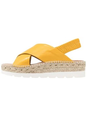 Sandały na platformie Kanna