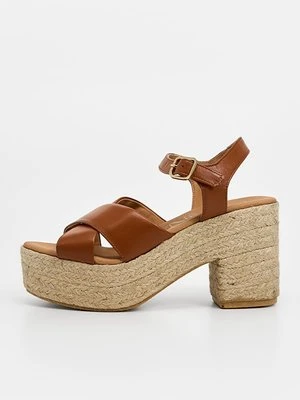 Sandały na platformie Kanna