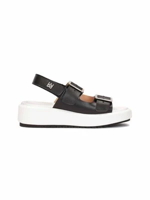 Sandały na platformie Kazar