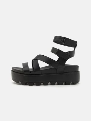 Sandały na platformie Koi Footwear