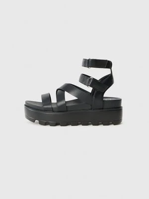 Sandały na platformie Koi Footwear