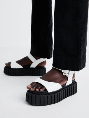 Sandały na platformie Lamoda