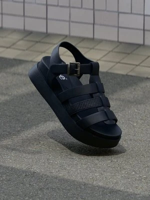 Sandały na platformie Lee