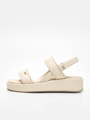 Sandały na platformie Mexx