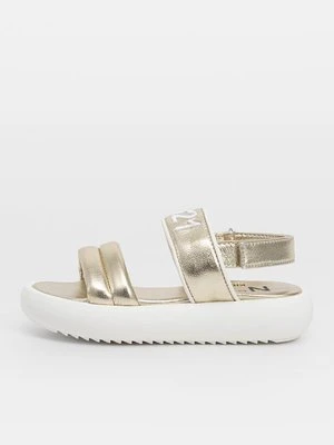 Sandały na platformie N°21