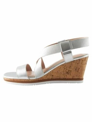 Sandały na platformie Next