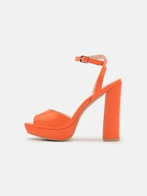 Sandały na platformie Raid