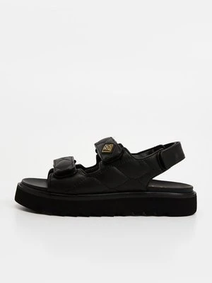 Sandały na platformie Replay