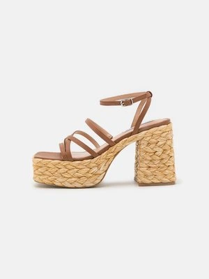 Sandały na platformie Steve Madden