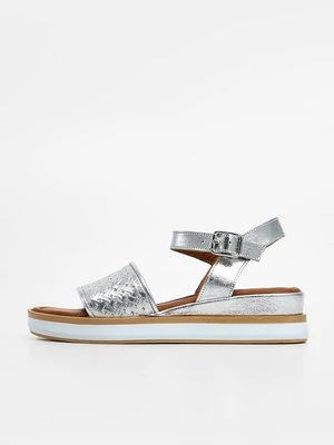 Sandały na platformie Unisa