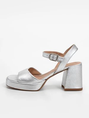 Sandały na platformie Unisa