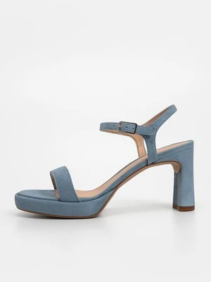 Sandały na platformie Unisa