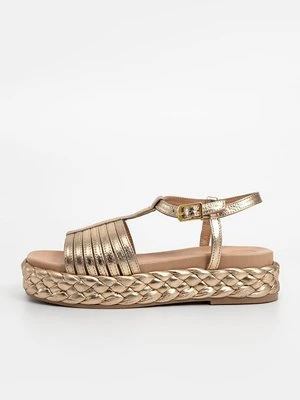 Sandały na platformie Unisa