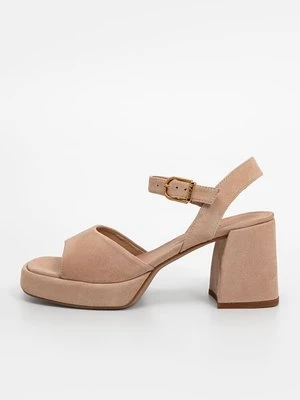 Sandały na platformie Unisa