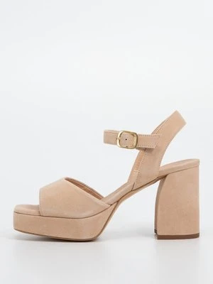 Sandały na platformie Unisa