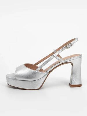 Sandały na platformie Unisa