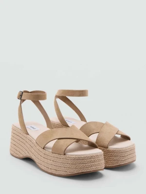 Sandały na platformie ze skrzyżowanymi paskami średni brązowy - Dziewczyna - - MANGO TEEN