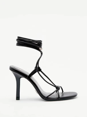 Sandały New Square z paskami na krzyż i obcasem nappa PATRIZIA PEPE