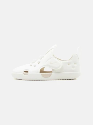 Sandały Nike mleczny
