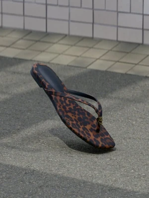 Sandały o fasonie japonek Steve Madden brązowy