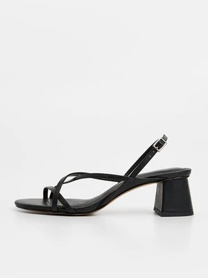 Sandały & Other Stories