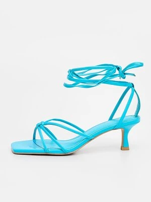 Sandały & Other Stories