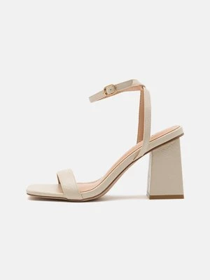 Sandały Simmi London