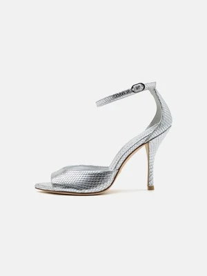 Sandały Stuart Weitzman