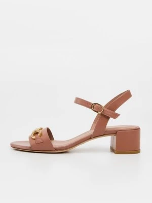 Sandały Stuart Weitzman brązowy