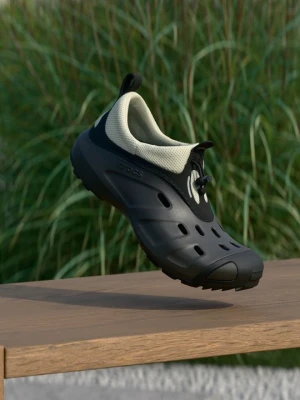 Sandały trekkingowe Crocs brązowy