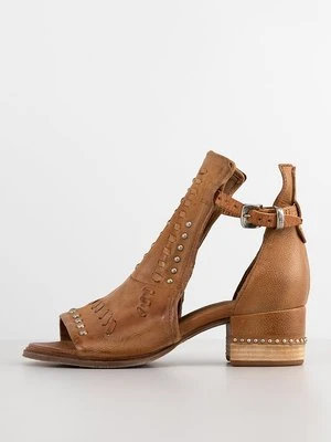 Sandały z cholewką a.s.98