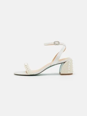 Sandały z cholewką Blue By Betsey Johnson